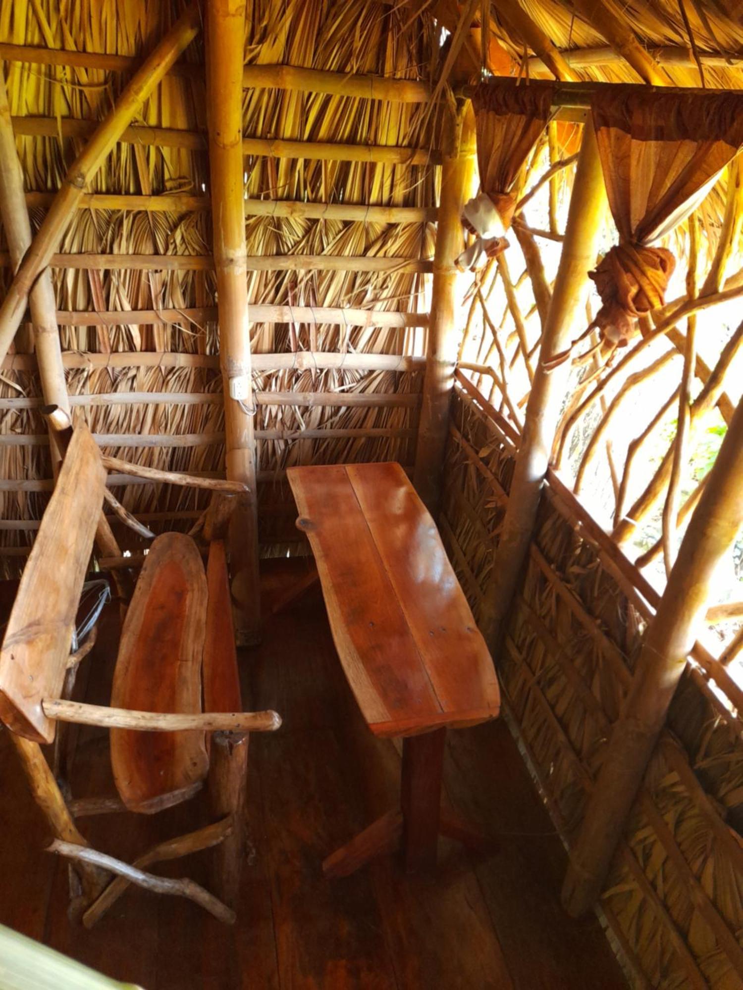 El Bamboo Cabins Balgue Exterior foto